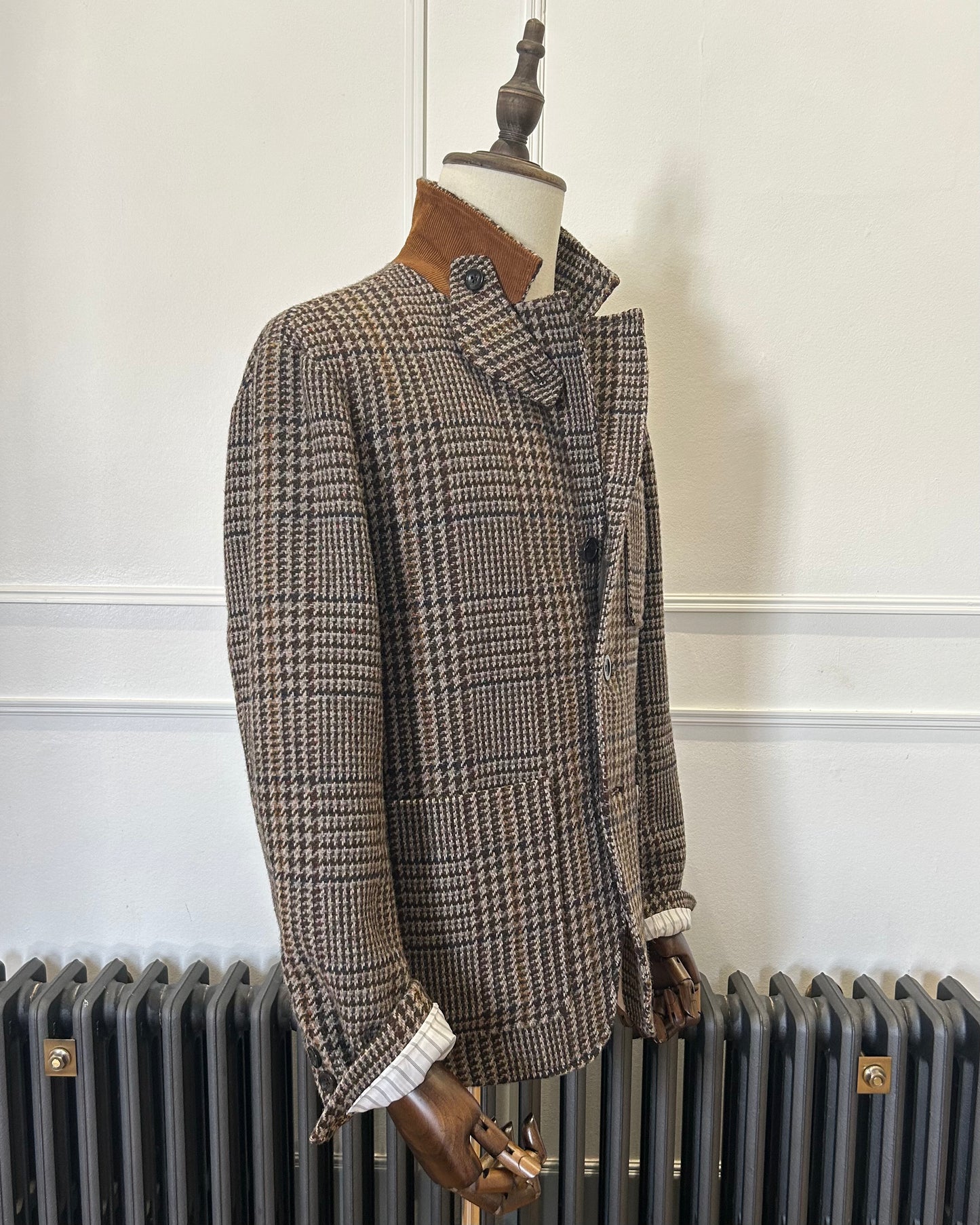 Supermoon Sack Jacket sports jacket  in wool blend check, product image 5. Showing 3/4 view with collar up and showing throat tab closure 