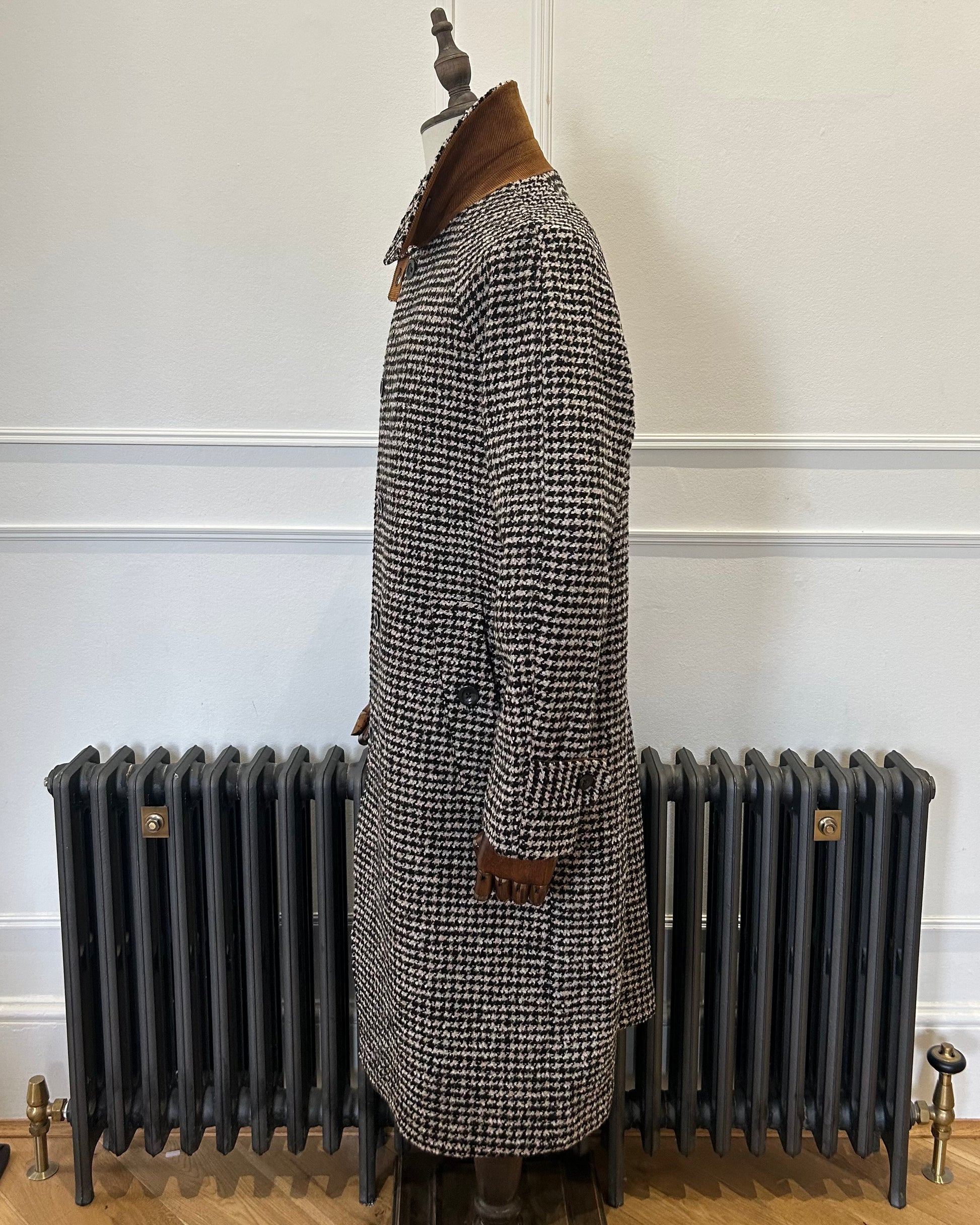 Supermoon Balmacaan wool blend dogtooth coat, product image 4 showing side view 